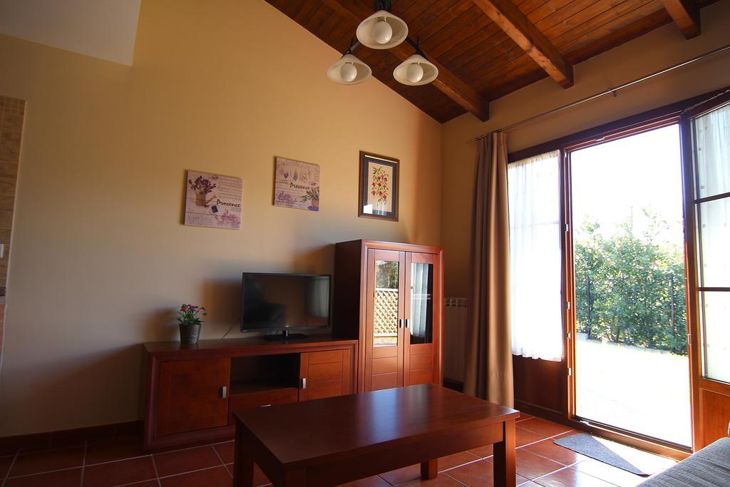 Apartamentos Rurales Senda Costera Hontoria ภายนอก รูปภาพ